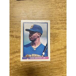 1991 topps bowman ken Griffey Jr #246 in good condition